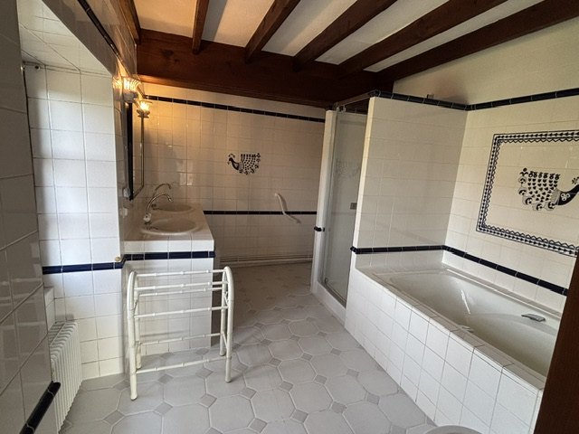 Salle de bains de la suite